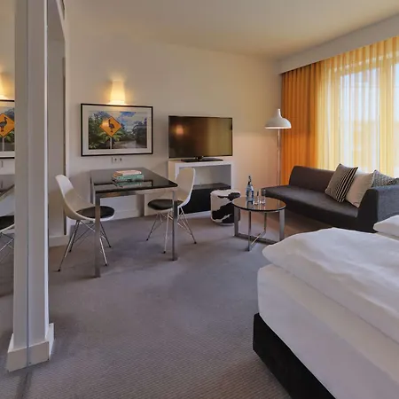 Adina Apartment Hotel Berlin Hackescher Markt-3